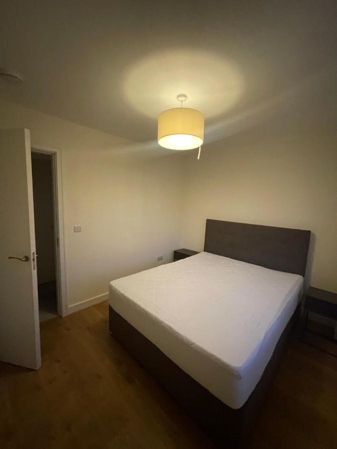 Private Room In A New Shared Apartment เมย์นูท ภายนอก รูปภาพ